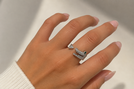 Anillo Cocodrilo Imperial Ajustable – Bañado en Oro Blanco 18K