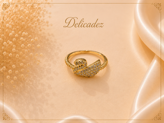 Anillo Cisne de Cristales Ajustable – Bañado en Oro 18K